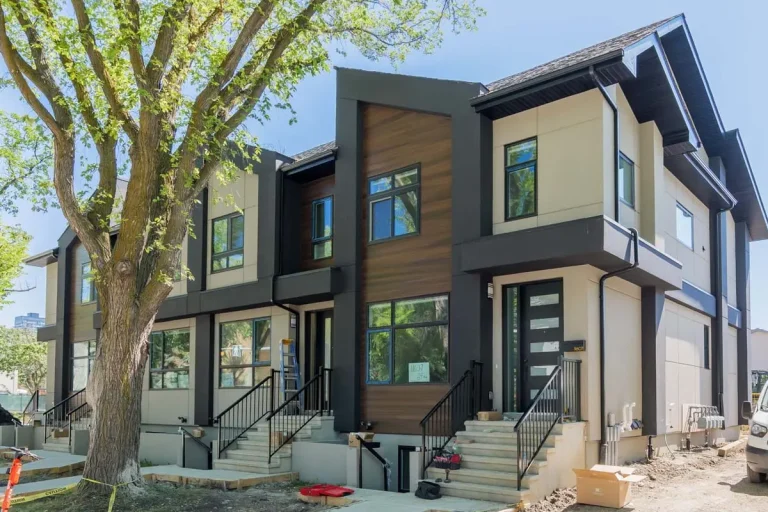Front side of Windsor 9 Rental